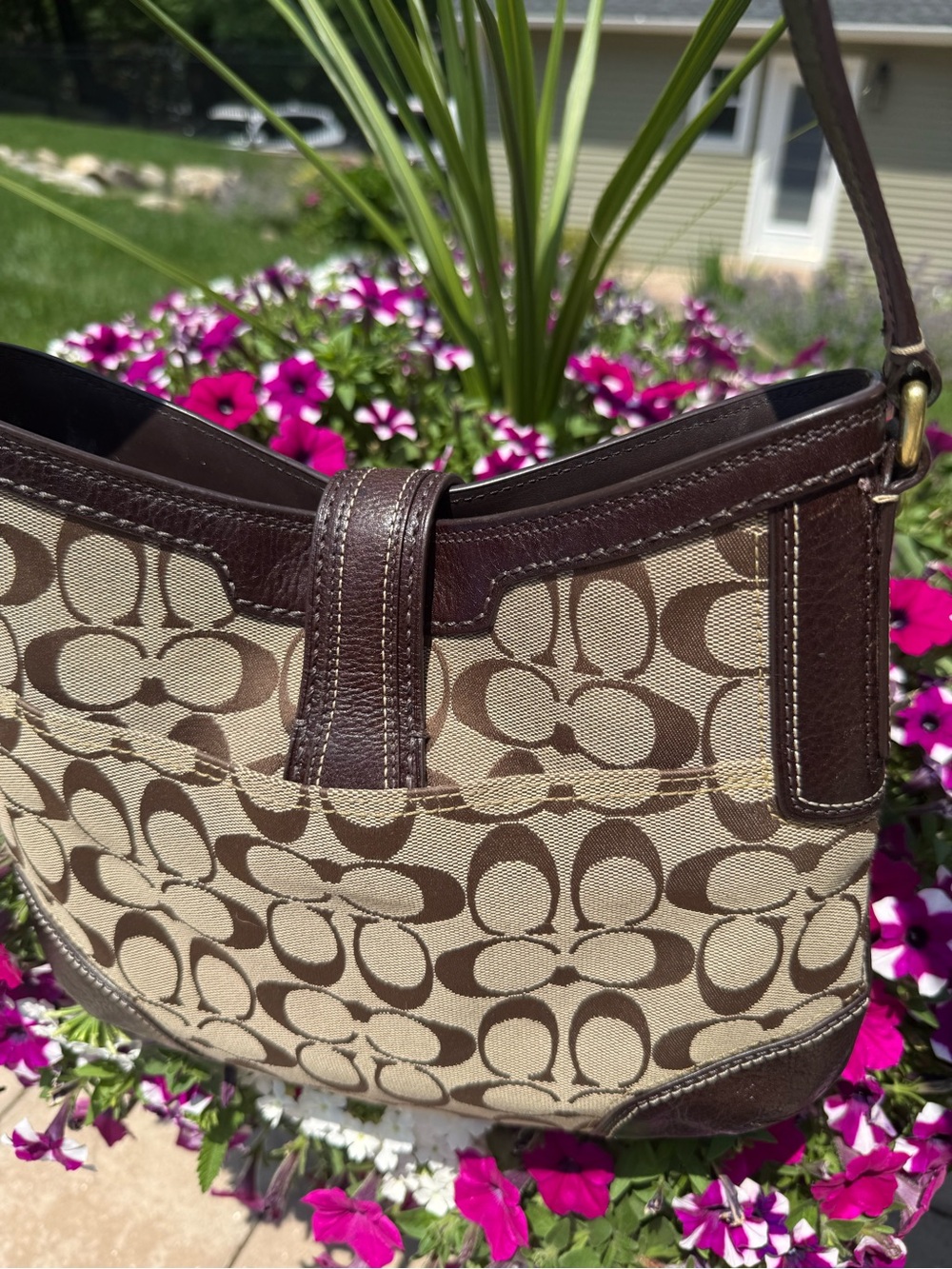 Coach hamptons hobo Signature Shoulder Bag - Picture 3 of 8